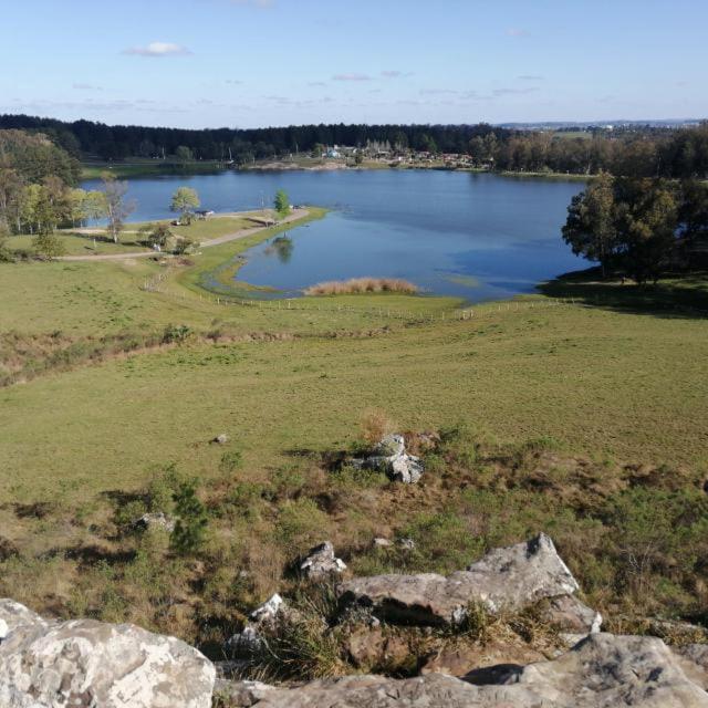 La Casona Del Lago Balneario Ipora 外观 照片